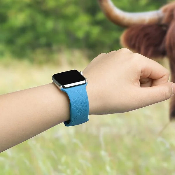 "Strap in Style – Designer Silicone That Speaks Luxury"  اربطها بأناقة – سيليكون مصمم ينطق بالفخامة