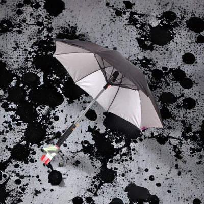 Stay Cool in Style – 2-in-1 Fan + Umbrella Magic! ابقَ منتعشًا بأناقة – مظلة ومروحة في تصميم واحد ساحر!